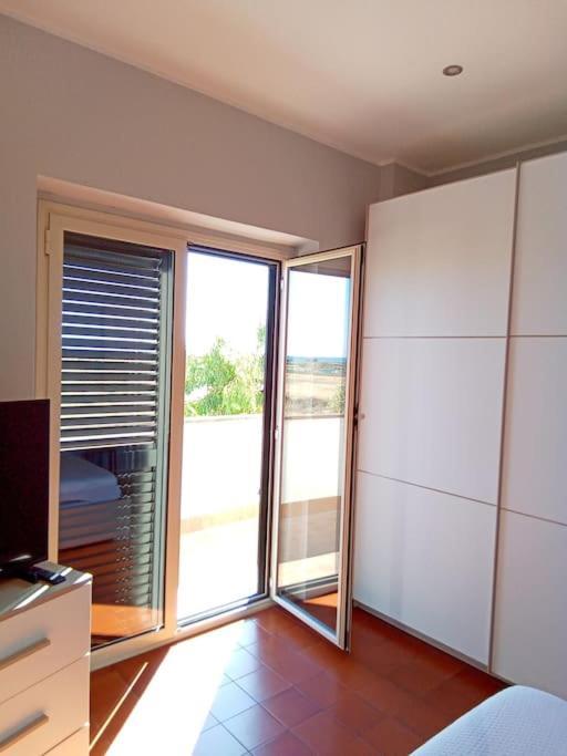 Appartamento Luminosissimo Con Vista Panoramica Marina di Cerveteri Екстериор снимка